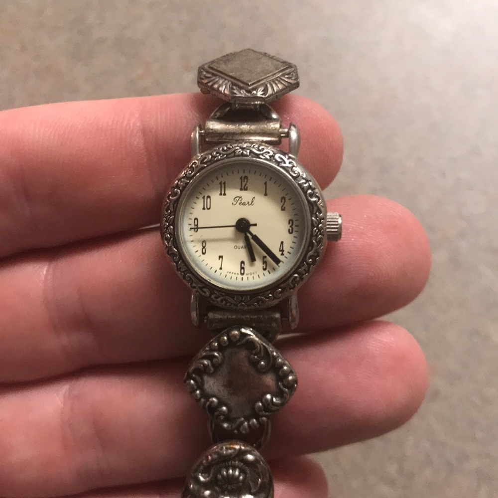 Vintage Pearl Quartz Womens Watch